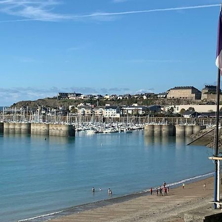 Les Pieds Dans L'Eau Acces Direct A La Plage ! Granville Exterior photo